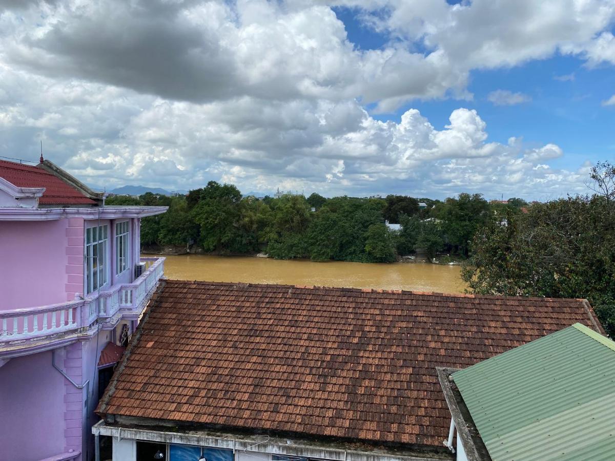 Shine Homestay Hue Buitenkant foto