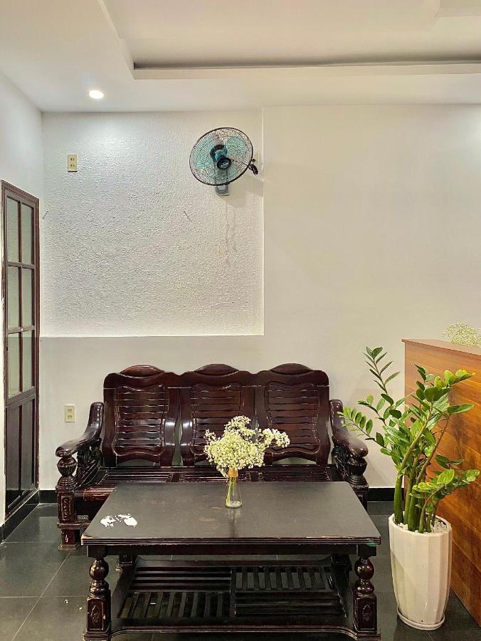 Shine Homestay Hue Buitenkant foto