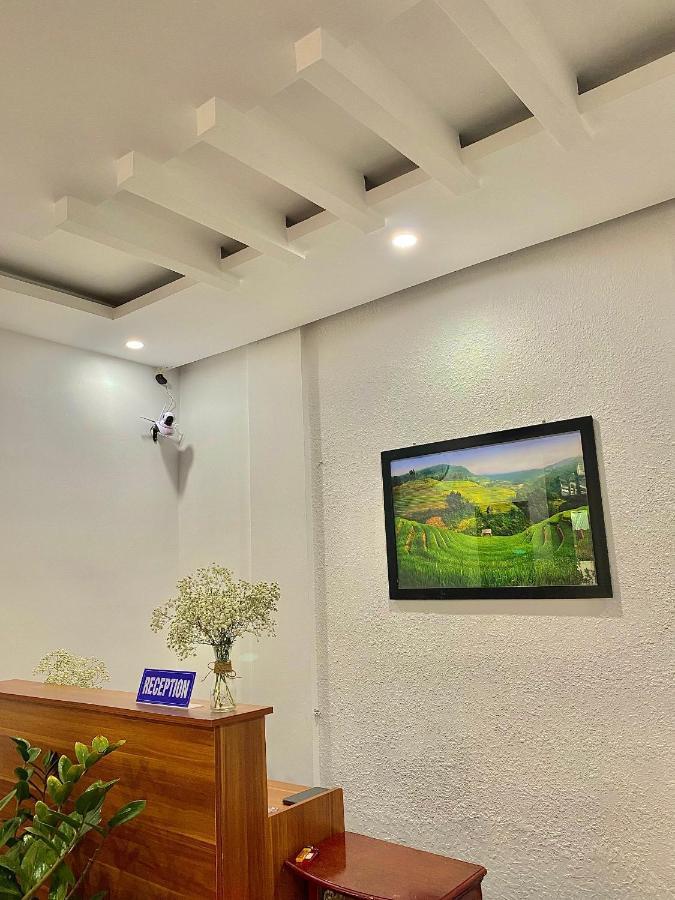 Shine Homestay Hue Buitenkant foto