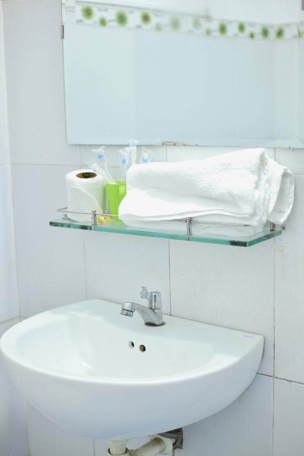 Shine Homestay Hue Buitenkant foto